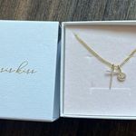 The Sis Kiss Necklace Photo 0