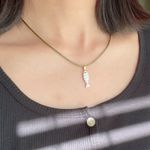 Handmade white & gold stainless/enamel fish boho funky simple necklace🌀🐟💙 Photo 2
