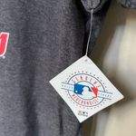 5th & Ocean NWT MLB Genuine Merchandise Philadelphia Phillies V-Neck T-Shirt Heather Grey Photo 1