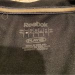Reebok  Women’s Black Fitted Cap Sleeve T-Shirt Size XL Photo 5