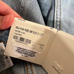 AGOLDE NWT Mila High Rise Vintage Denim Light Wash Shorts Sz 32 Photo 4