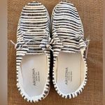 Arizona Jeans Arizona Jean Company Black and White Moccasins Photo 0