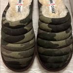 Minnetonka Brand New  Green Camo Slippers, Size 6 Photo 2