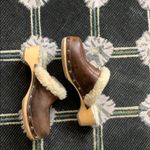 UGG  clogs size 8 brown leather Photo 3