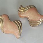 Vintage Pink Enamel Gold Tone Retro Statement Clip Photo 3