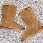 Minnetonka brown boots Photo 1