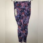 Lululemon BASE Pace High-Rise Running Tight 28"
Brushed Photo 4