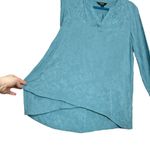 Vera Wang Simply Vera Sutton Blue Jacquard Asymmetric Hem Blouse Photo 2