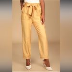 Lulus  Weekend Date Mustard Yellow Cropped Paperbag Waist Pants Size Small Photo 1