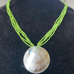 None Beautiful shell and green seed bead necklace Photo 0