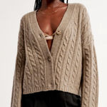 Abercrombie & Fitch Abercrombie Sweater Photo 0