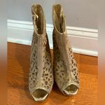Two Lips Gold Metallic Laser Cut Stiletto Heels Size 8.5 Y2K Club Party Shoes Photo 1