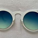 White Cat Eye Sunglasses Photo 10