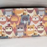 Lounge Fly Star Wars  Ewok Printed
Faux Leather Top Zip Wallet Purse. Photo 6
