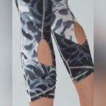 Lululemon wunder under pant se dance size 8 Photo 2