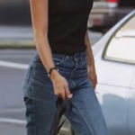 Aritzia Sleeveless top Photo 0