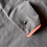 Nike Women’s  Golf ‎ Long Sleeve Active Shirt Size M Gray/Coral Photo 2