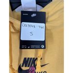 Nike  Big On The Big Apple Sportswear Hoodie Sweatshirt Yellow DQ3548-761 Small‎ Photo 2