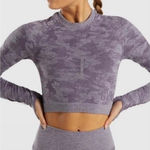 Gymshark Purple Camo Adapt Long Sleeve Crop Top Womens M Cutout Athleisure Gym Photo 0