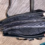 London Fog black bag shoulder bag with ribbon multi pocket medium size Photo 6