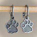 Handmade simple minimalist kawaii cute dog paws stainless steel hoop earrings🐶🐾 Photo 0