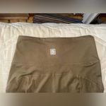 Laundry by Shelli Segal Taupe Leggings Photo 6