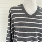Aeropostale  Gray & White Stripe Long Sleeve V-Neck Knit Sweater size L Photo 3