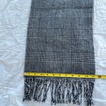 Geoffrey Beene Never worn: very soft  gray scarf made in Italy Photo 2