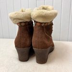 Baretraps  Brown Suede‎ Wedge Boots with Cream Accents Size 10M Photo 2