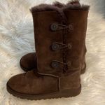 UGG  Bailey Boots Brown Color size 5 excellent condition see pictures Photo 0