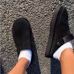 UGG  Goldenstar Cozy Clog Black Photo 1