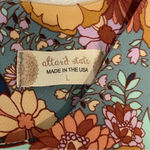 Altar'd State  floral too size L Photo 6
