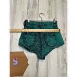 Vibrant Green mini Jean short Photo 5