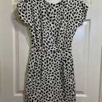 VICI Women’s short sleeve crew neck dress cream with black print size small Photo 0