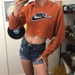 Nike Cropped Hoodie Photo 0