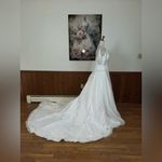 Jasmine Stunning  Organza Wedding Gown! Photo 3