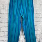 Valerie Stevens casual petite cotton/spandex  blend stripe pattern Capris sz 2P Photo 1