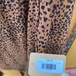 ee:some Cheetah print top Photo 4