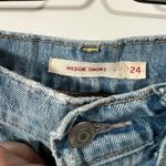 Levi's Levi’s Wedgie Shorts Size 24 in Light Wash Thrashed Button Fly Photo 6