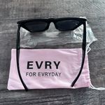 NEW Evry Jewels Sunglasses Photo 2
