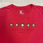 Cuffy's Nantucket Lighthouse Baskets Graphic T Photo 1