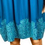 Sundance  “Bright Pathway” teal, embroidered, shift dress w/POCKETS. Size XS. EUC Photo 3