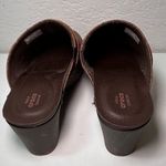 Crocs Sarah Triple Comfort Tooled Clogs Womens 6 Round Toe Brown Faux Leather Photo 3
