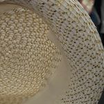 AUGUST Elegant Cream Hat Floral Tülle Gold Accent Church Hat Downton ABBY STYLE Photo 4