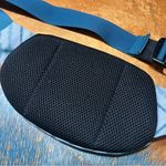 KAVU  Spectator Blue green gray Ocean print Belt Waist Bag travel fanny pack Photo 3