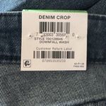 Style & Co SZ 8 Curved Leg Crop Jeans Hi-Rise 2-Tone Cuffed Blue Gray Downfall Photo 7