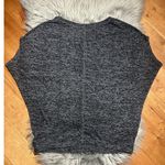 Old Navy  Activewear Women's Heather Gray Top  Size Large Photo 1