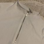 Bear Dance ⚡️ $5 FLASH SALE! ⚡️ White Crop Top Photo 4