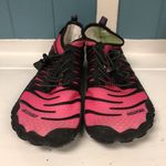 UBFEN hot pink women’s‎ water shoes beach swim lightweight boating shoes 42/9 Black Photo 2