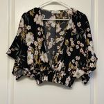 Jon & anna  Contemporary Black Floral Crop Blouse Deep V-Neck Size XL EUC #7769 Photo 1